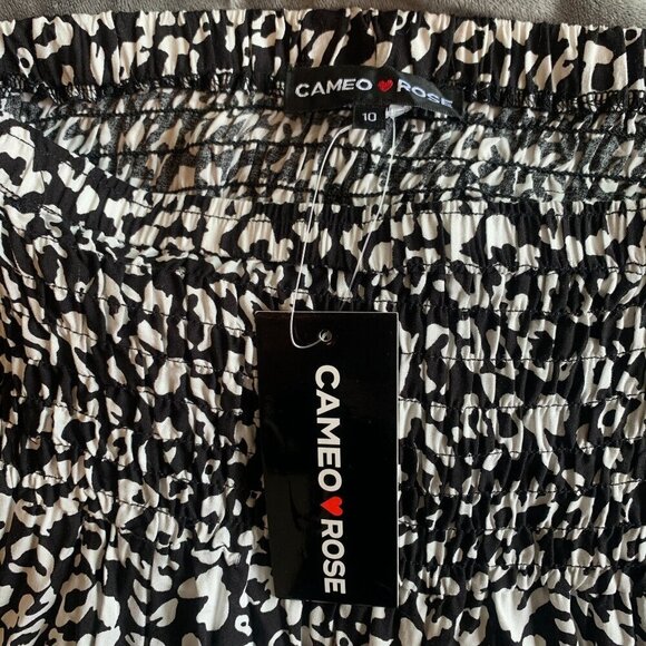 Cameo Rose palazzo Pants Elastic Smocked Waist Band Black & White Print Sz US 8 - Picture 6 of 7